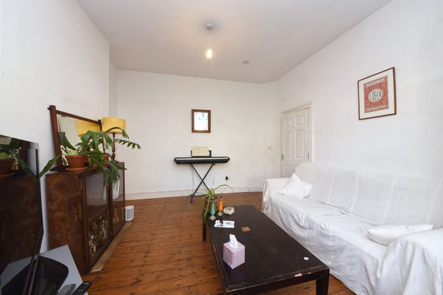 Terraced house for sale in Lincoln Road, London