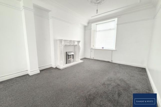 13, Tynycoed, Merthyr Tydfil photo 3