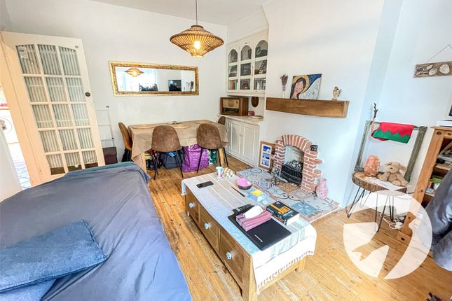 263, Kingsground, London photo 4