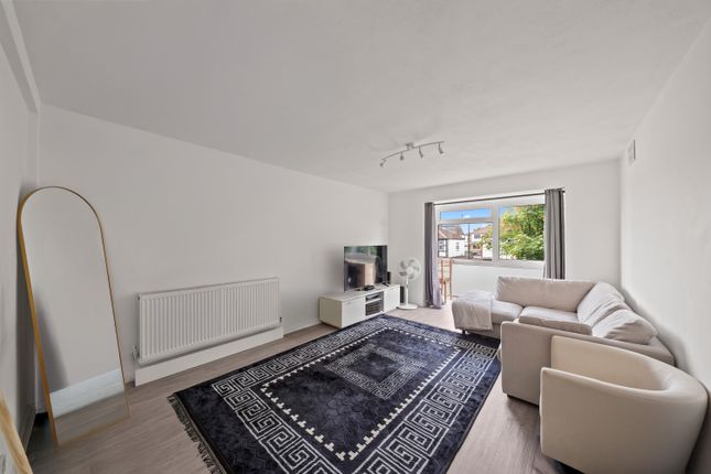 13, Frances Court, Lancaster Road, London photo 2