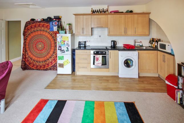Flat to rent in Mill Road, Cambridge
