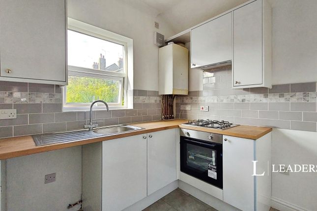Upper Floor, 378, Fairfax Drive, Essex photo 3