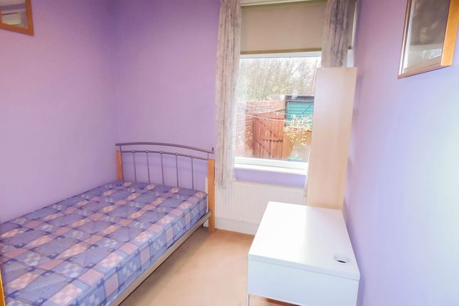 Whitefield Terrace, Newcastle upon Tyne photo 5