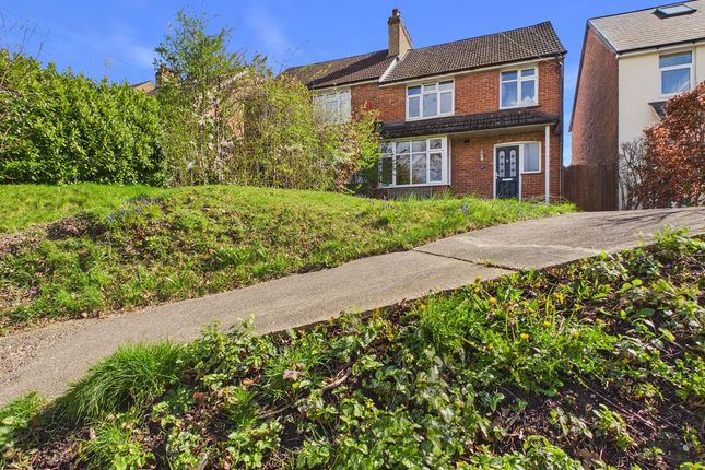 209, Chaldon Road, Caterham photo 2
