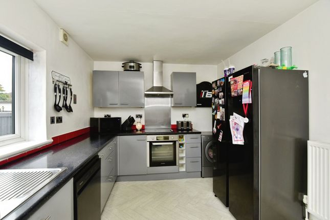 35, Grangewood Road, Staffordshire photo 3