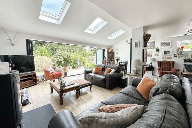 3 Lakeland Gardens, Southampton photo 3