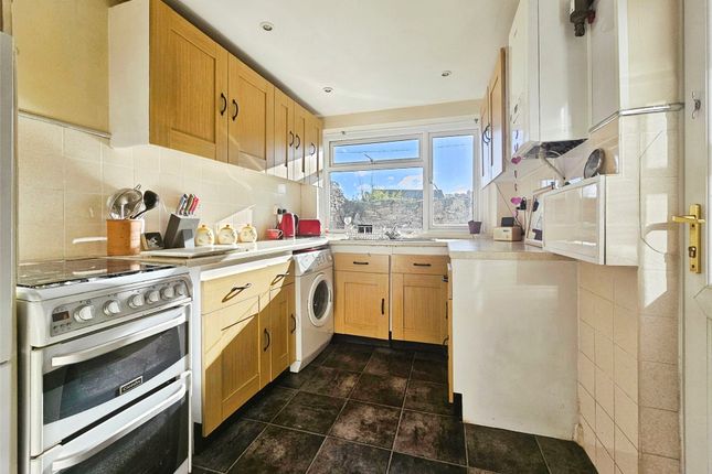 56 Burton Street, Brixham Devon, Devon photo 4