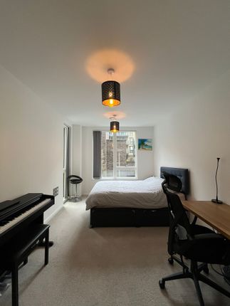 Madeira Street, London photo 2