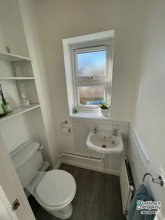 27, Waxwing Close, Aylesbury photo 5