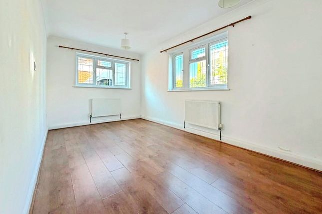 221A, Walton Road, Surrey photo 4