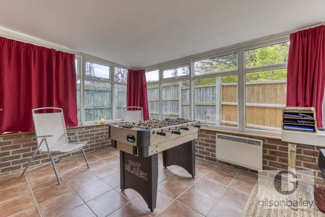 End terrace house for sale in Cedar Way, Brundall