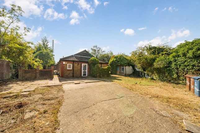 1A, Tyrell Close, Harrow photo 2