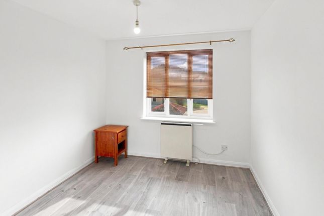 29, Highgrove Mews, Grays photo 4