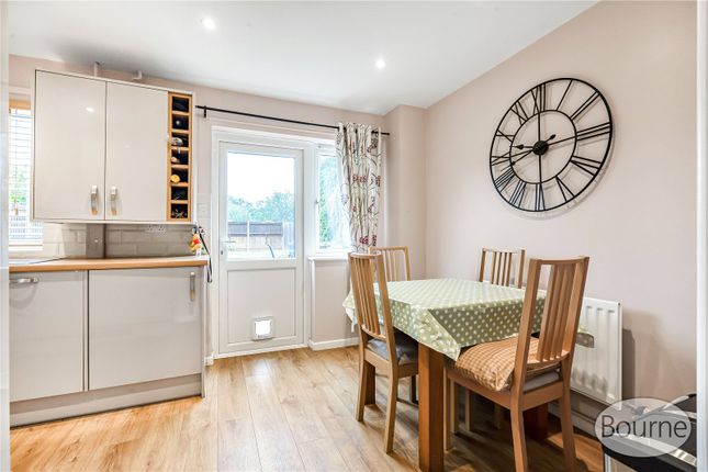 8, Almsgate, Guildford photo 4