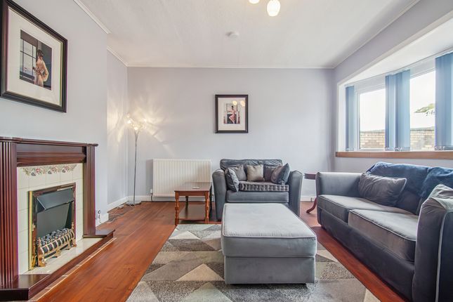 11 Huntershill Road, Glasgow photo 4