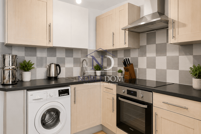 11 Sutton Dene, Hounslow photo 4