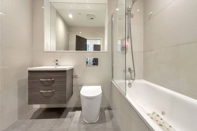 Flat 12, Chesterfield House, 7, Bath Road, Berkshire photo 4