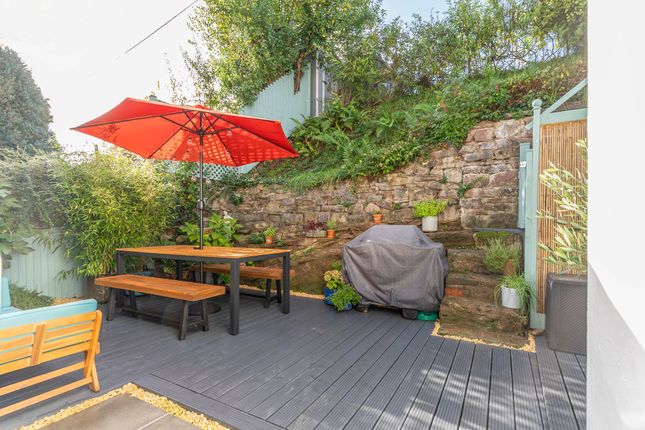 Half Moon Cottage, Caldicot photo 4