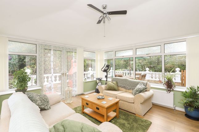 12 Stoneacre Rise, Sheffield photo 4