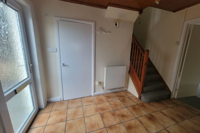 5, Maes Yr Haf, Llanelli photo 2