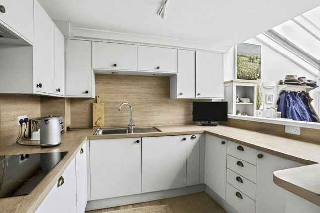 2, Orchard Court, Wetherby photo 2