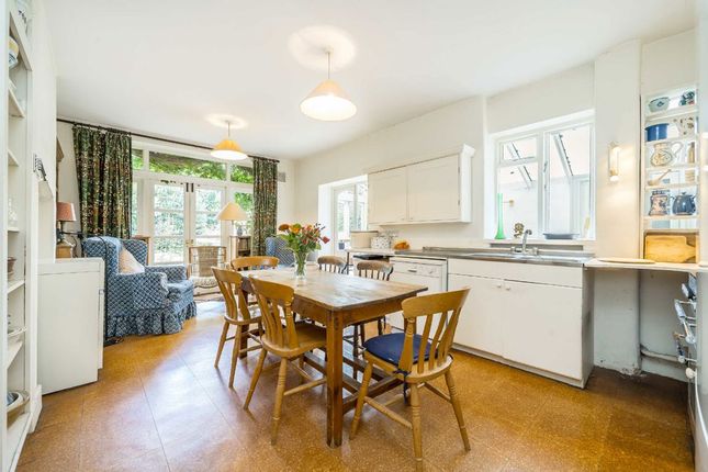 34, Airedale Avenue, London photo 3