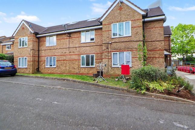 1-bed flat on 67, Bradman Way, Stevenage, £80,000