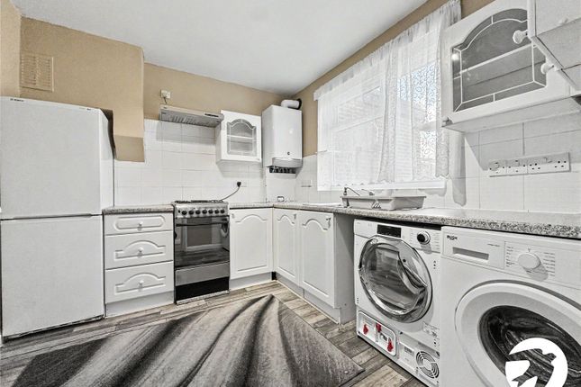 45, Hassop Walk, Eltham photo 4