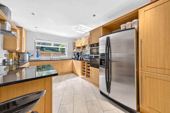 19, Craigweil Avenue, Radlett photo 4