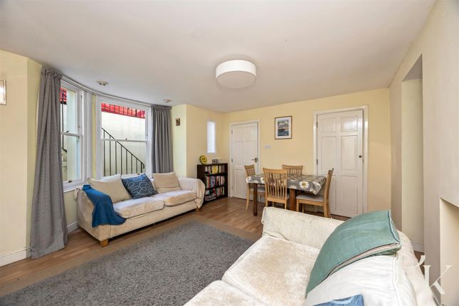 Basement Flat, 2, York Villas, Brighton photo 4