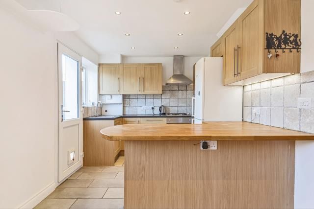 26, Glenister Road, Chesham photo 4