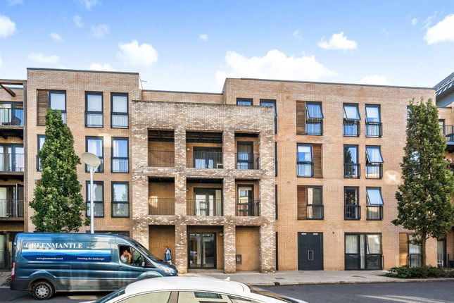 Thumbnail Flat to rent in Dukes Court, Stanmore