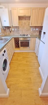 39, Eagle Close, Stroud photo 4