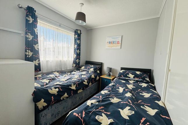 348 California Sands, California Road, Great Yarmouth photo 5