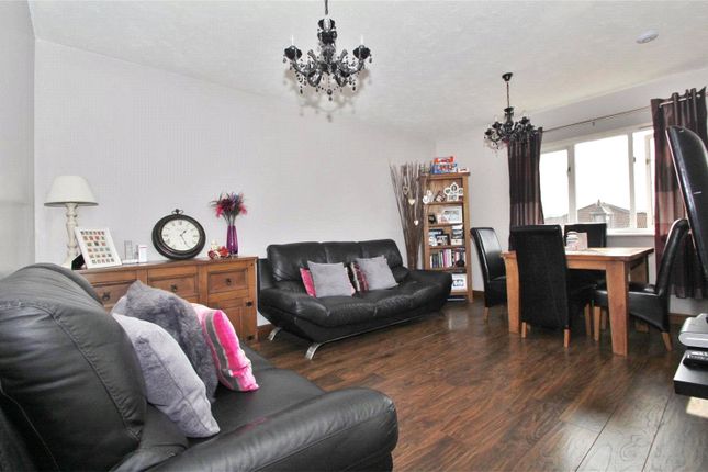 131, Chandlers Drive, Erith photo 3