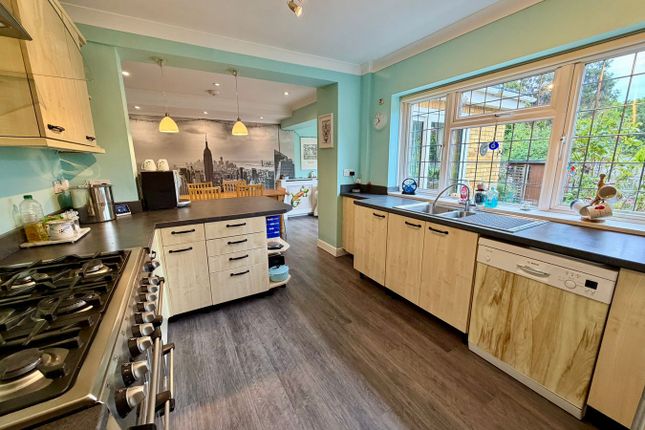 8, Rideway Close, CAMBERLEY photo 2