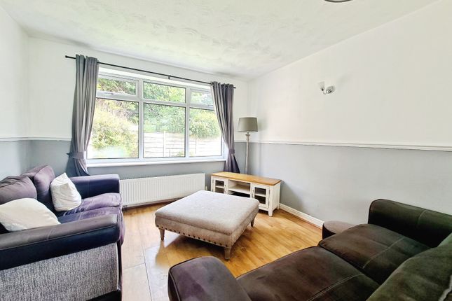 10, Sterndale Road, Stockport photo 3