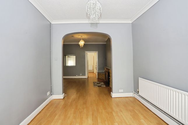 9, Morgan Street, Caerphilly photo 4