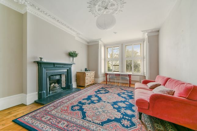 39a, Red Post Hill, London photo 3
