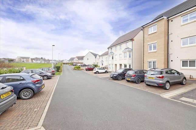 Flat for sale in 4 Wester Kippielaw Grove, Dalkeith