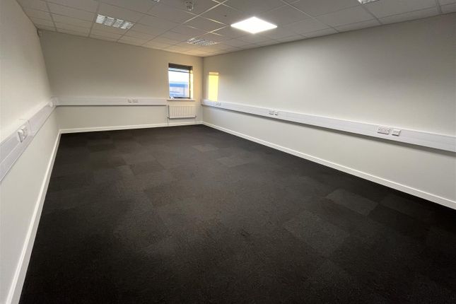 Thumbnail Office to let in Sunderland Road, Northfields Industrial Estate, Market Deeping, Peterborough