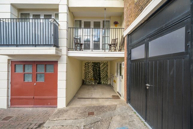 10, Eastern Terrace Mews, East Sussex photo 2