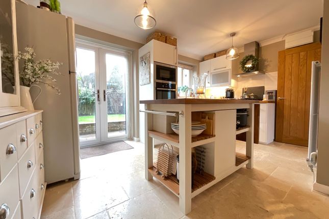 20 Dale Close, Scarborough photo 3
