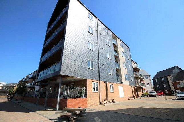 Thumbnail Flat to rent in Cressy Quay, Chelmsford