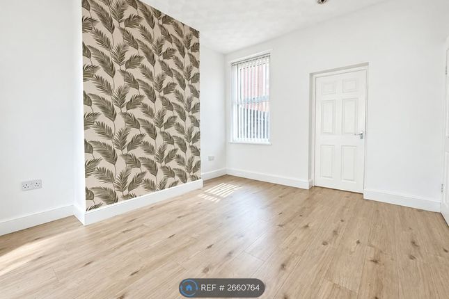 Norton St, Bootle photo 5