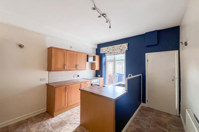 18, Grosvenor Street, Leek photo 3
