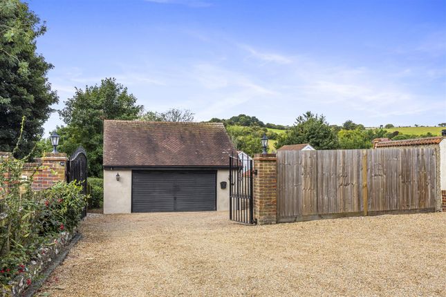 Sunnybank, Braypool Lane, Brighton photo 3