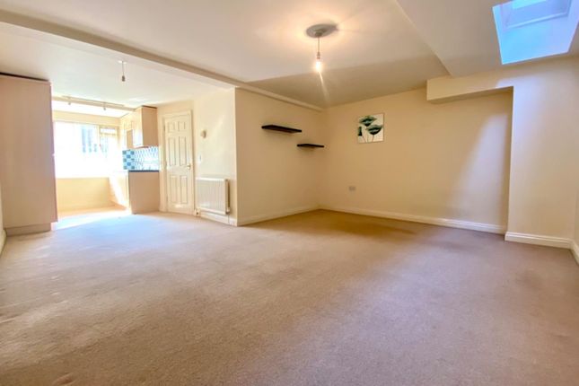 Maisonette for sale in Gloucester Mews, Weymouth