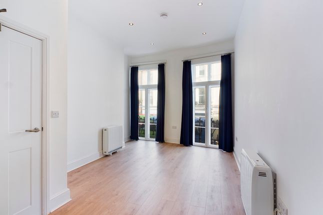Flat 4 Fitz Regent, 2, Steine Lane, Brighton photo 3