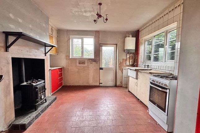 44, Lime Road, Wednesbury photo 4